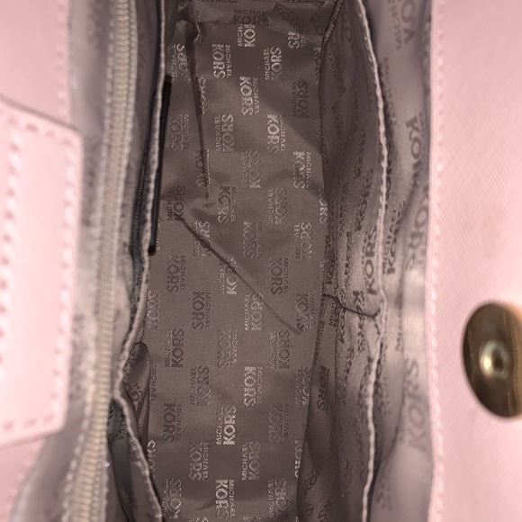 USED ONCE PERFECT CONDITION MK purse - Picture 4 of 7